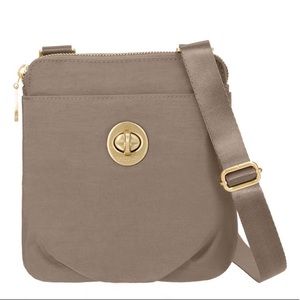 Baggallini Crossbody Purse - color Portobello